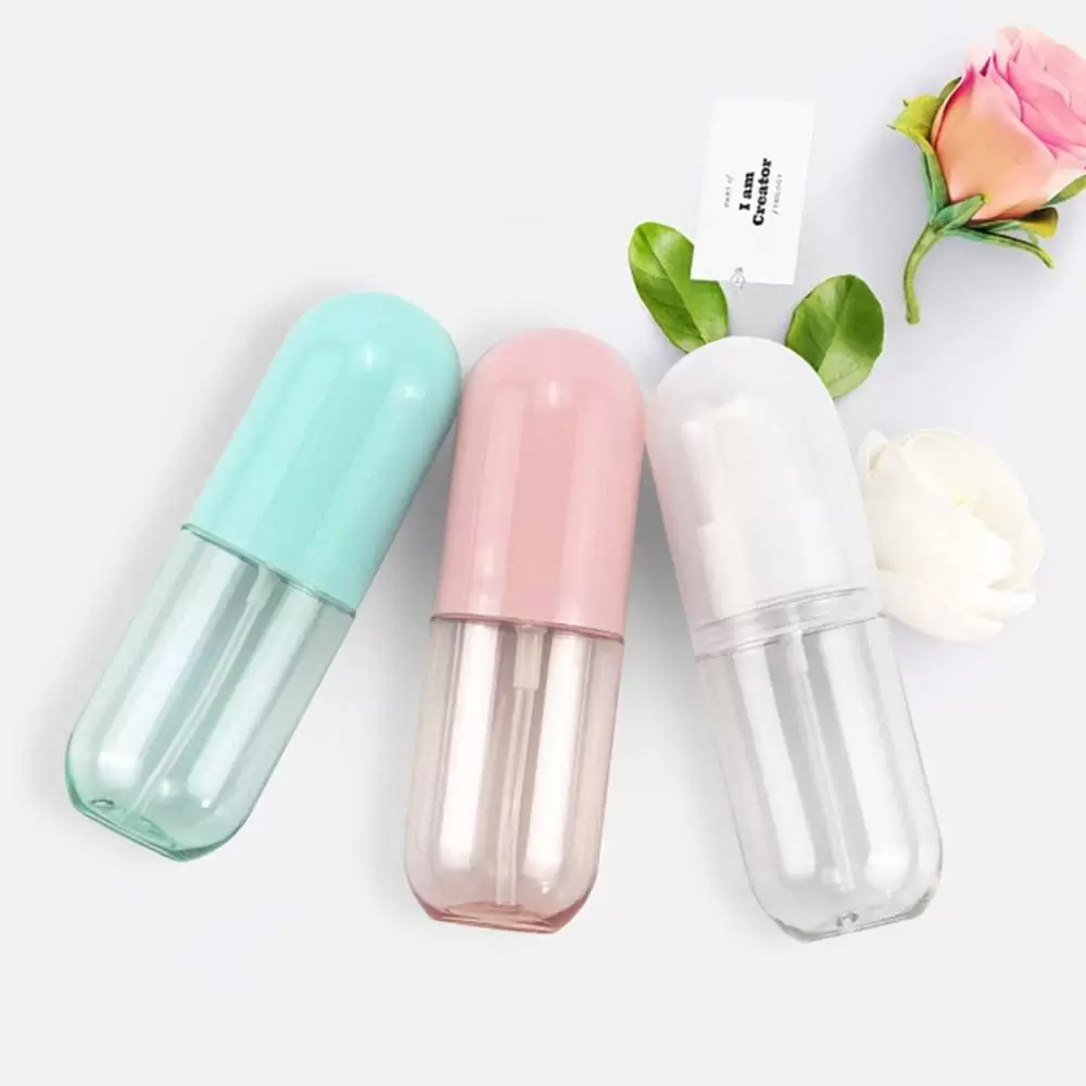 3 Pcs 1.5oz/40ml Fine Mist Spray Bottle for Travel and Home. Empty Mini Portable Cosmetic Atomizer. Small Refillable Liquid Containers for Alcohol. Hand Sanitizer. Perfume (3 Colors Pack)